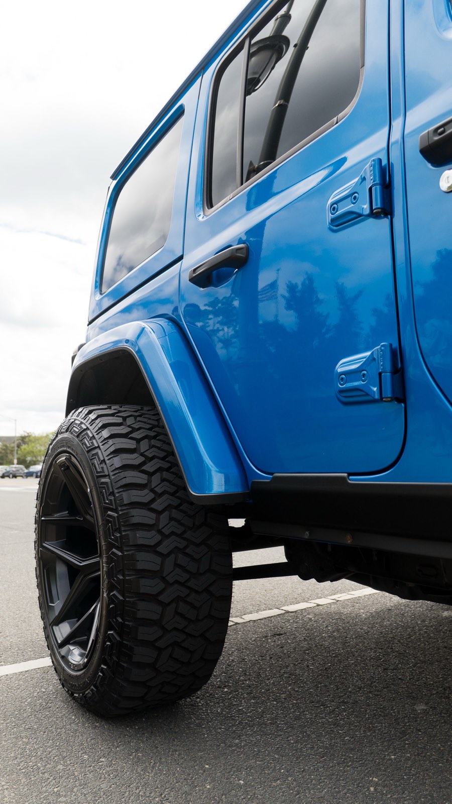 Jeep Wrangler 4xe side profile after detailing