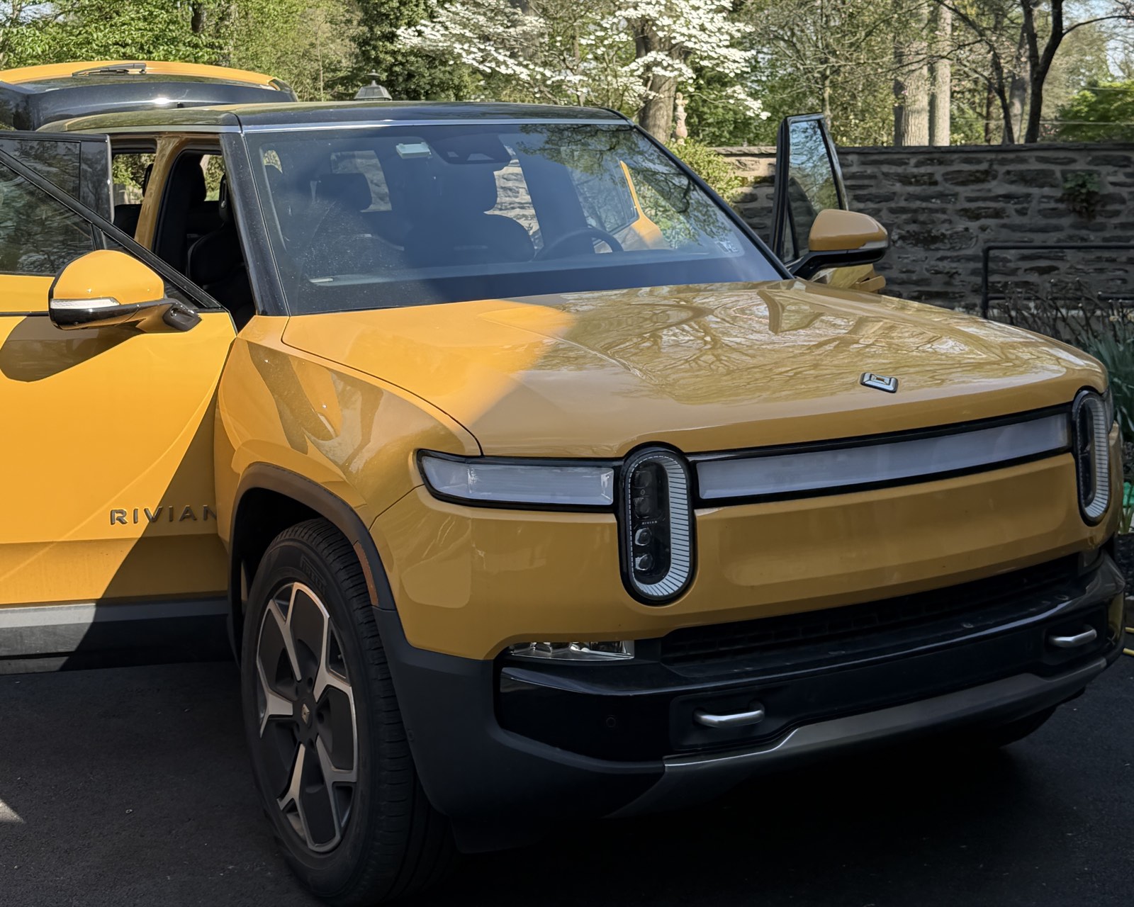 Rivian R1S front detail close-up